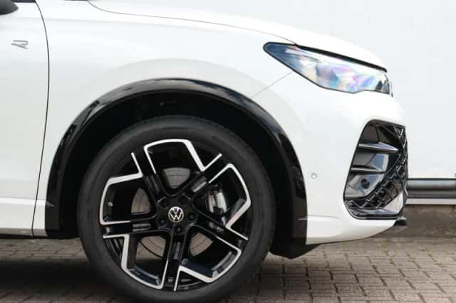 Volkswagen Tiguan (2025) thumbnail 6