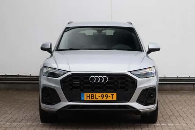 Audi Q5 (2021) thumbnail 3