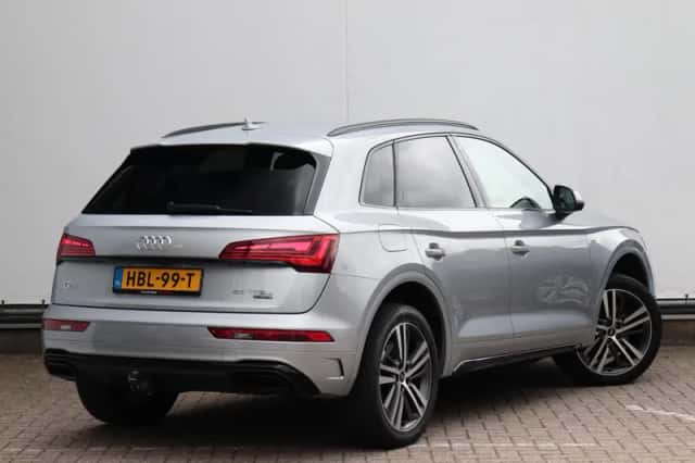 Audi Q5 (2021) thumbnail 4