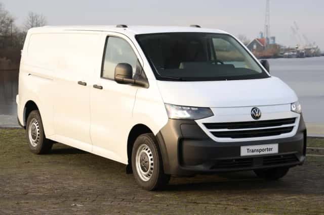 Volkswagen E-Transporter (2026) thumbnail 3