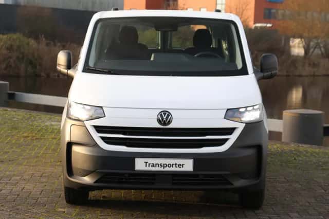 Volkswagen E-Transporter (2026) thumbnail 4