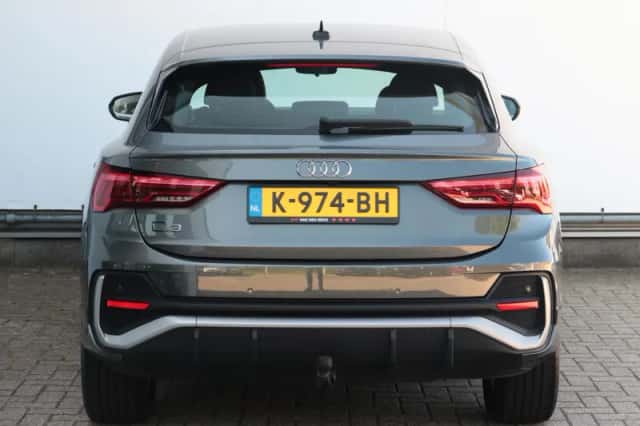 Audi Q3 (2020) thumbnail 5