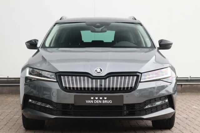 Škoda Superb (2025) thumbnail 2