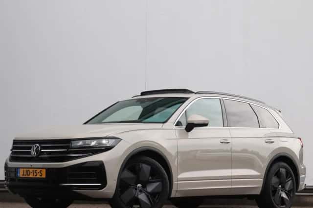 Volkswagen Touareg (2024) thumbnail 1