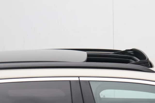 Volkswagen Touareg (2024) thumbnail 5