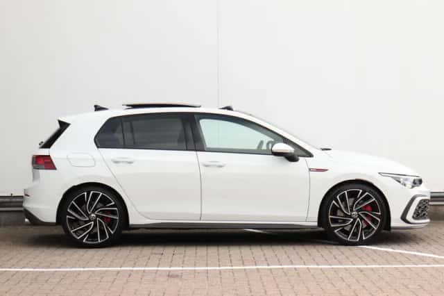 Volkswagen Golf (2021) thumbnail 3
