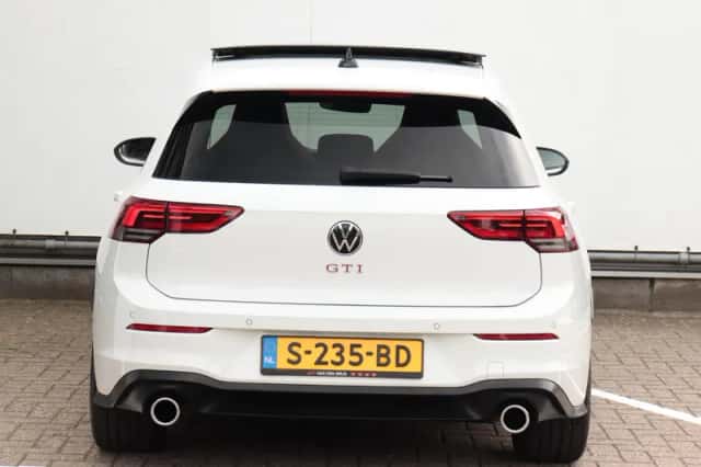 Volkswagen Golf (2021) thumbnail 5
