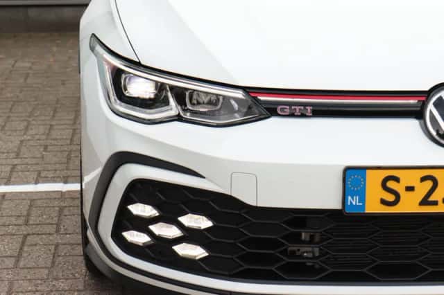 Volkswagen Golf (2021) thumbnail 6