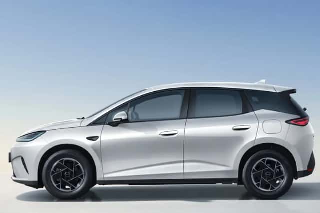 BYD Dolphin (2026) thumbnail 2