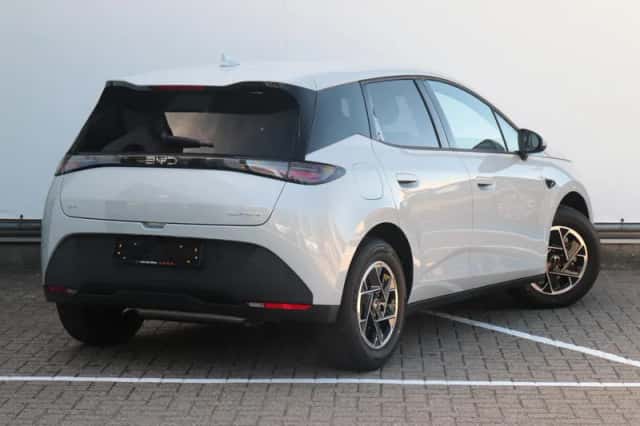 BYD Dolphin (2026) thumbnail 4
