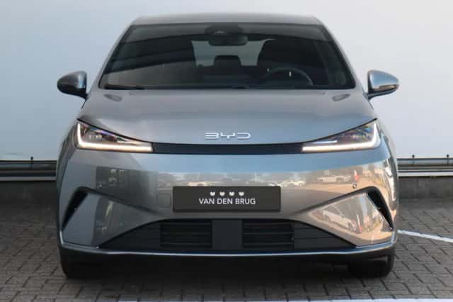 BYD Dolphin (2026) thumbnail 3