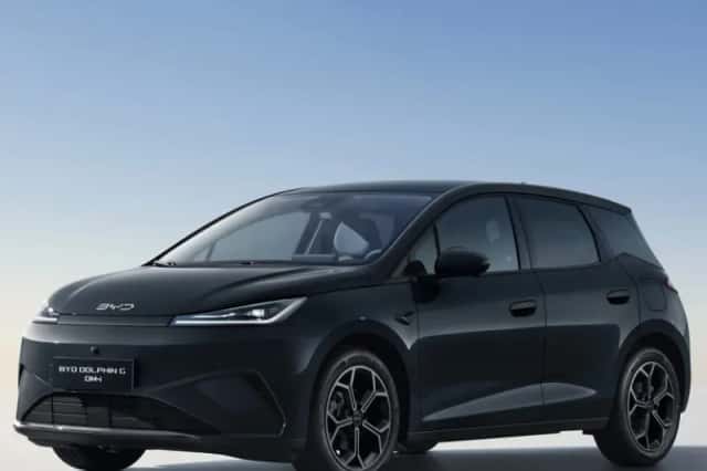BYD Dolphin (2026) thumbnail 1
