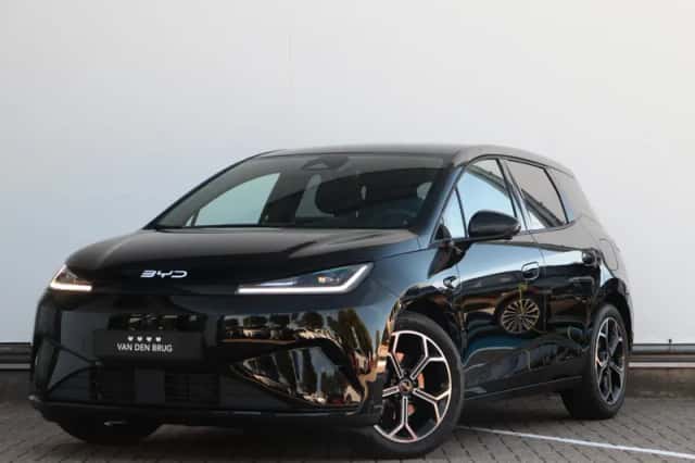 BYD Dolphin (2026) thumbnail 1