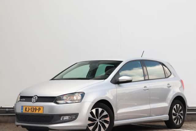 Volkswagen Polo (2016) thumbnail 1