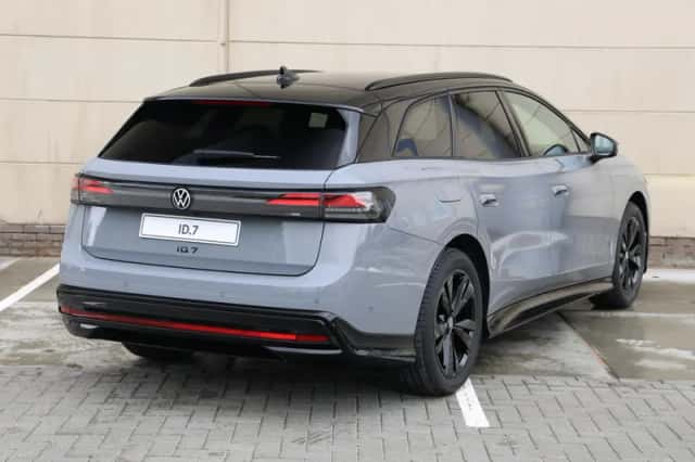 Volkswagen ID.7 (2026) thumbnail 2