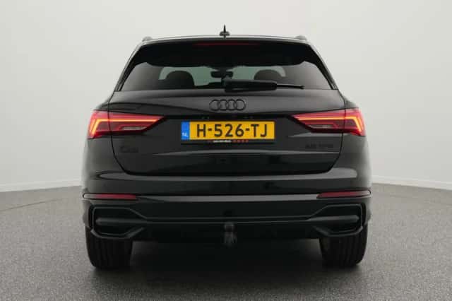 Audi Q3 (2019) thumbnail 6