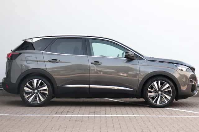 Peugeot 3008 (2020) thumbnail 4