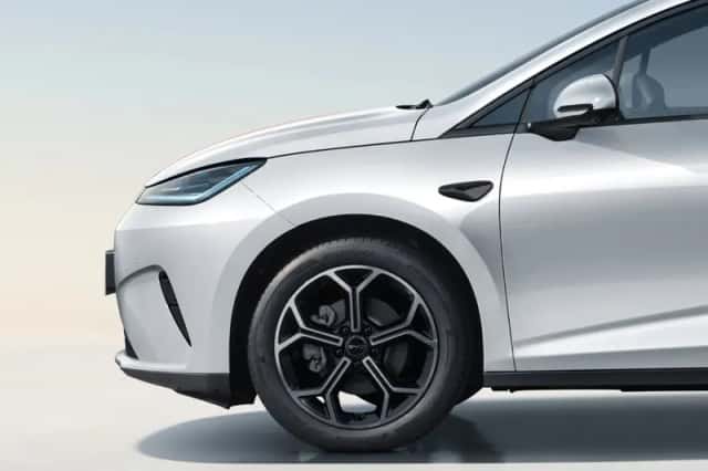 BYD Dolphin (2026) thumbnail 5