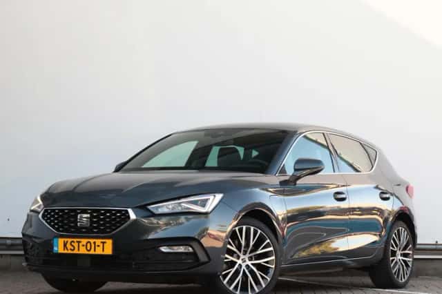 SEAT Leon (2022) thumbnail 1