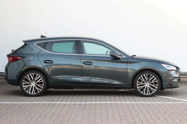 SEAT Leon (2022) thumbnail 4
