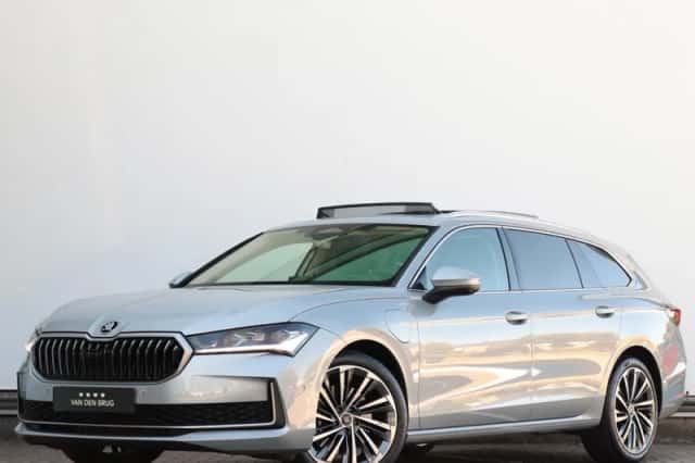 Škoda Superb (2025) thumbnail 1