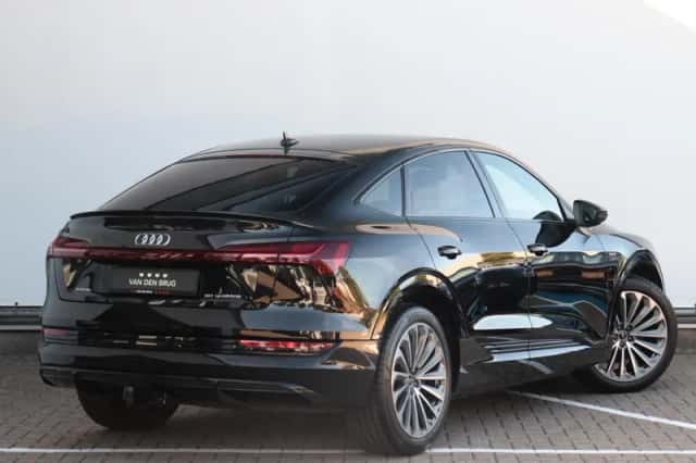Audi e-tron (2022) thumbnail 5