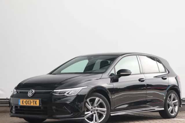 Volkswagen Golf (2021) thumbnail 1