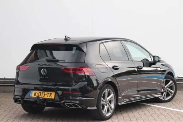Volkswagen Golf (2021) thumbnail 4