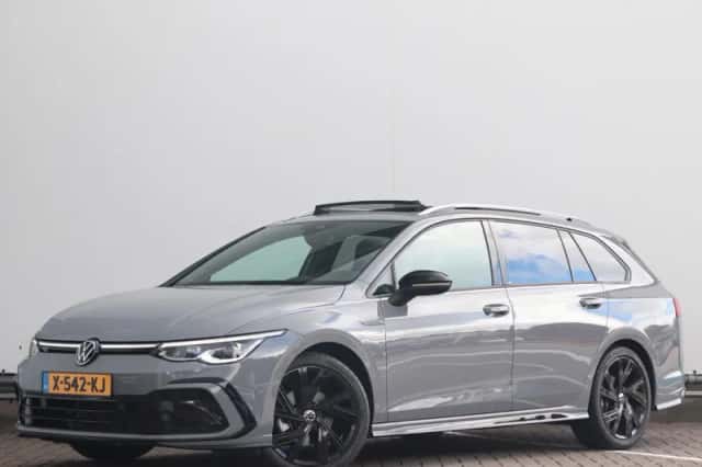 Volkswagen Golf (2023) thumbnail 1