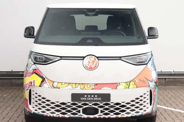 Volkswagen ID. Buzz (2024) thumbnail 3