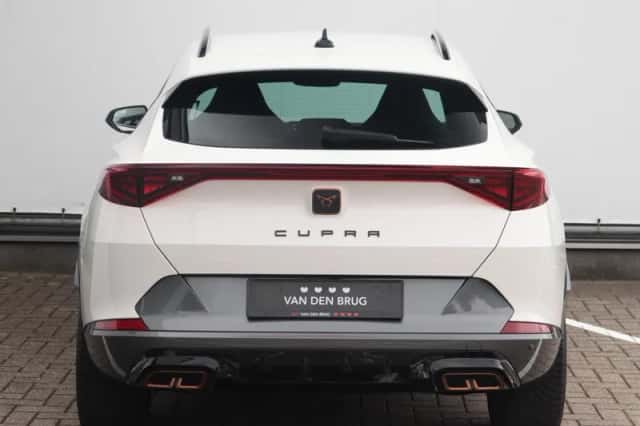 CUPRA Formentor (2022) thumbnail 5