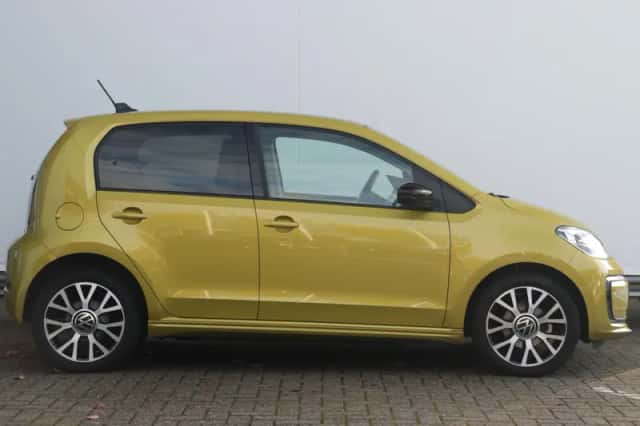 Volkswagen E-up! (2020) thumbnail 2