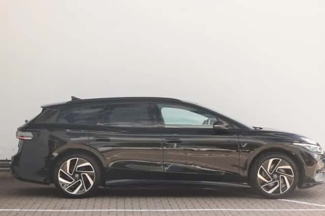 Volkswagen ID.7 (2025) thumbnail 3