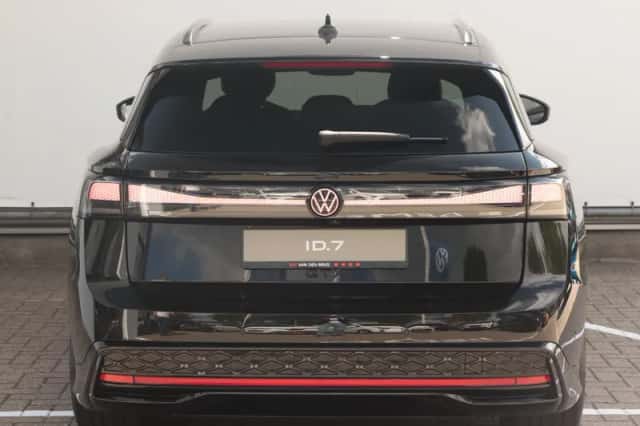Volkswagen ID.7 (2025) thumbnail 5