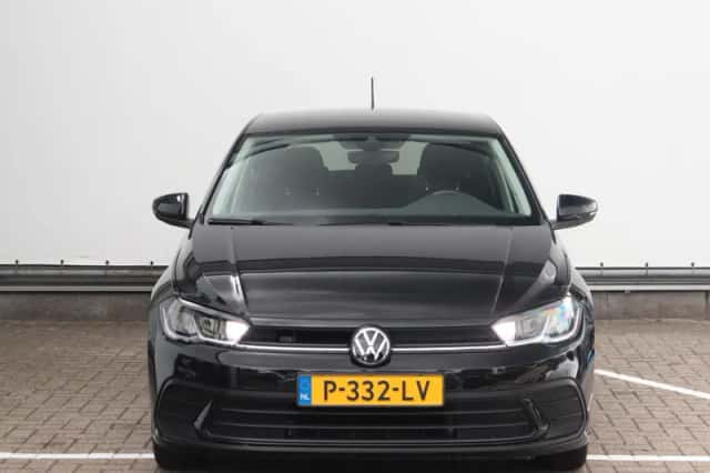 Volkswagen Polo (2022) thumbnail 2