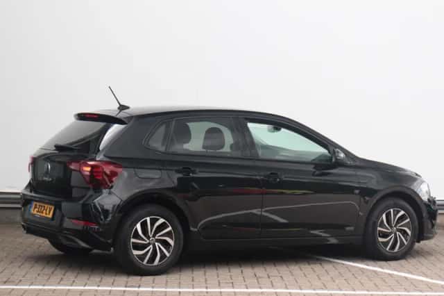 Volkswagen Polo (2022) thumbnail 4