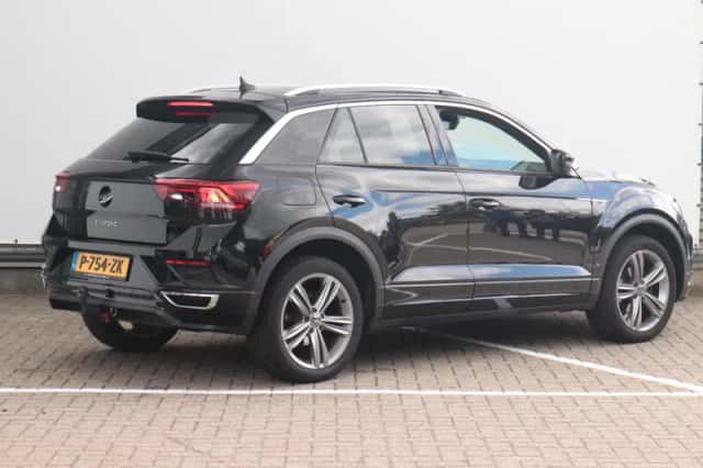 Volkswagen T-Roc (2021) thumbnail 4