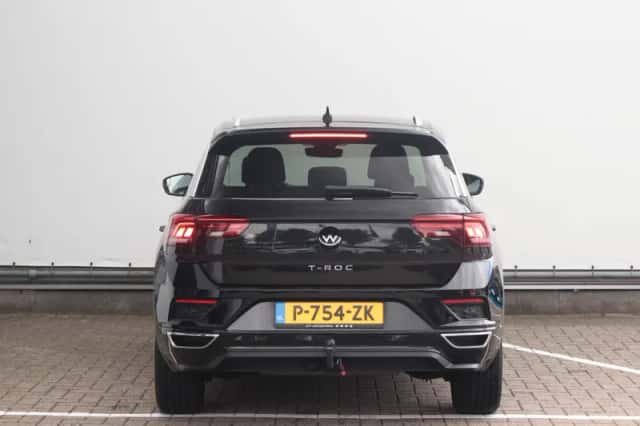 Volkswagen T-Roc (2021) thumbnail 5