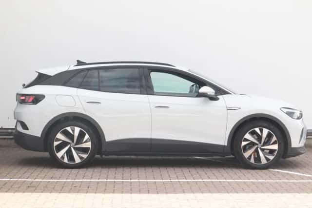 Volkswagen ID.4 (2021) thumbnail 3