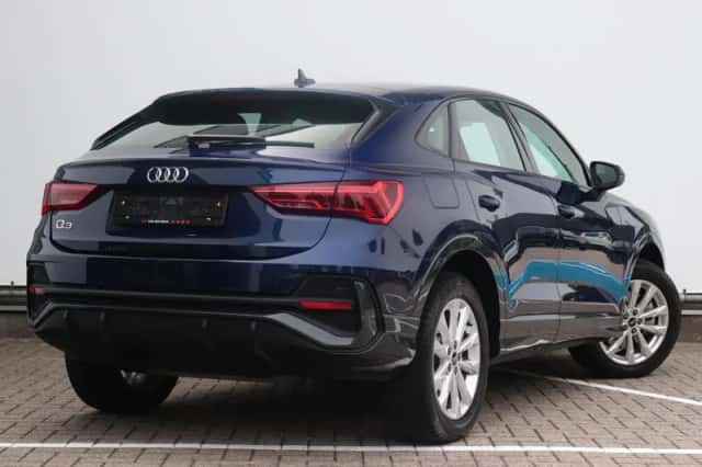 Audi Q3 (2022) thumbnail 4