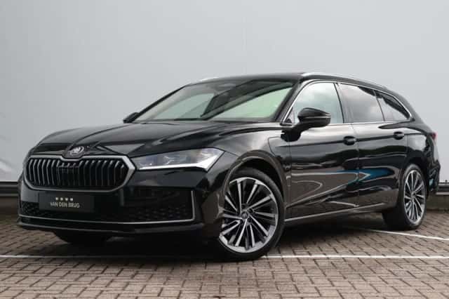 Škoda Superb (2025) thumbnail 1