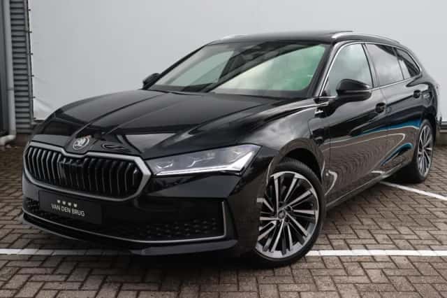 Škoda Superb (2025) thumbnail 5