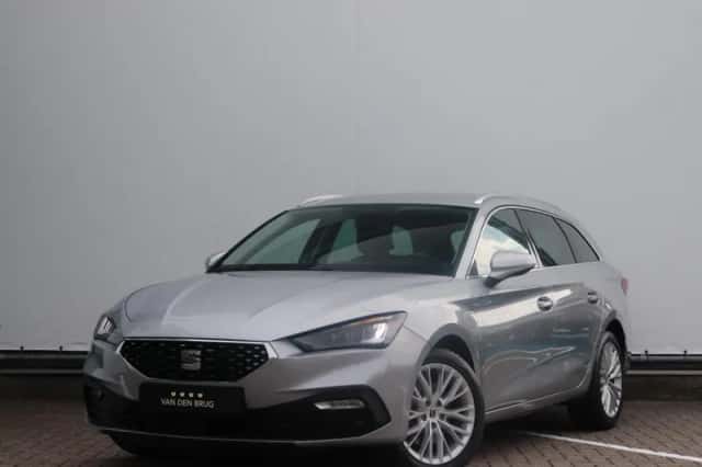 SEAT Leon (2022) thumbnail 1