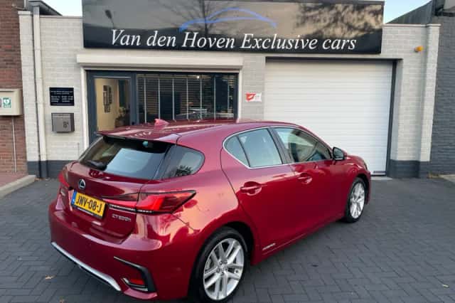Lexus CT (2018) thumbnail 6