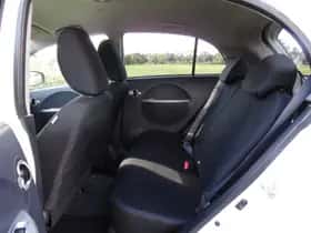 Mitsubishi I-MiEV (2011) thumbnail 13