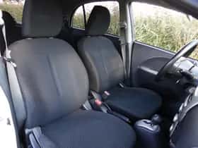 Mitsubishi I-MiEV (2011) thumbnail 16