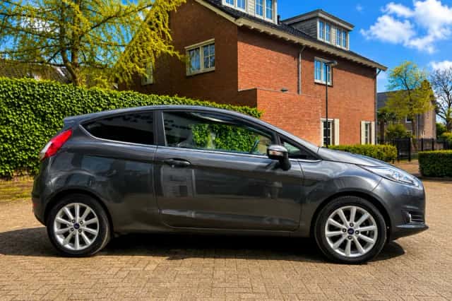 Ford Fiesta (2017) thumbnail 4