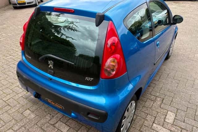 Peugeot 107 (2010) thumbnail 5