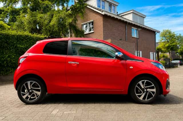 Peugeot 108 (2014) thumbnail 4