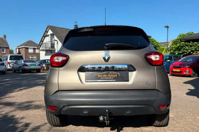 Renault Captur (2014) thumbnail 6